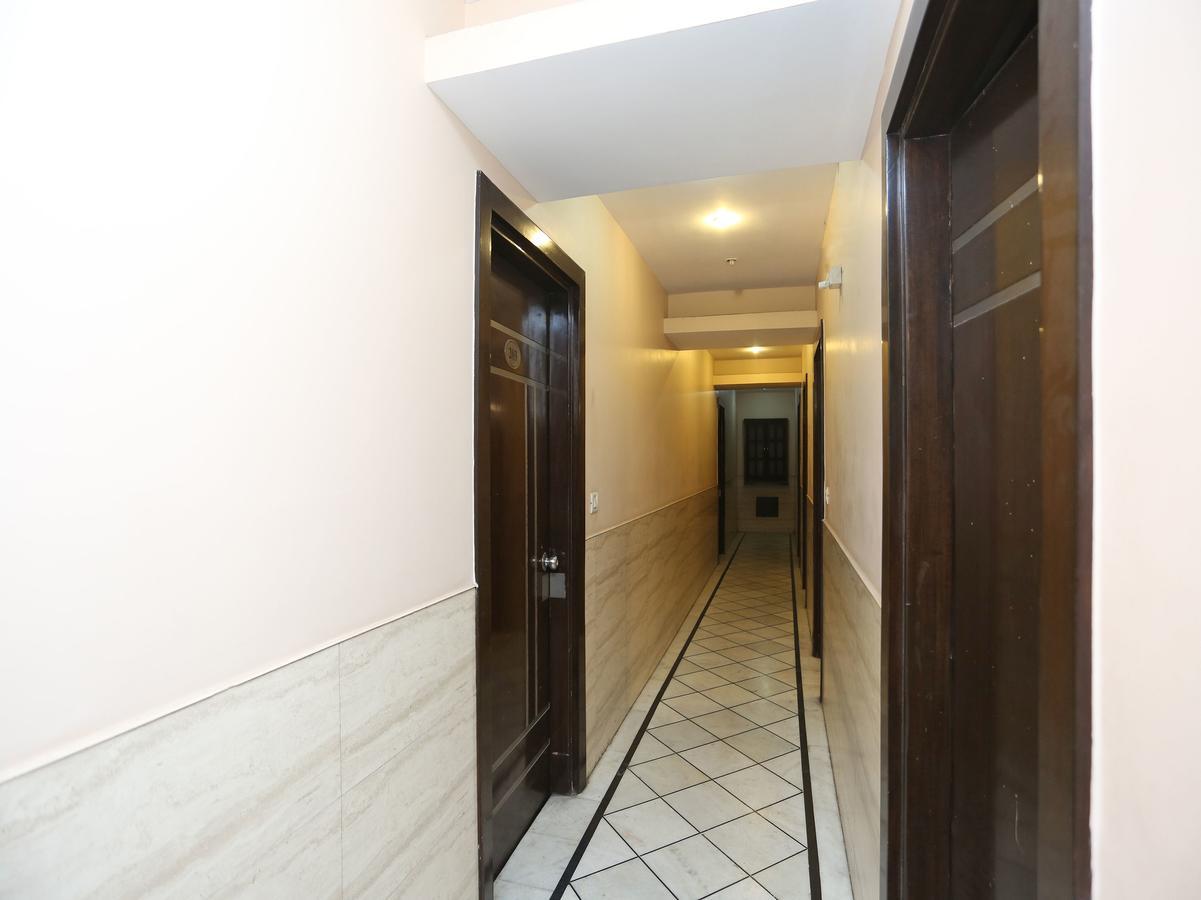 Oyo 13541 Otani Hotel Делі Екстер'єр фото