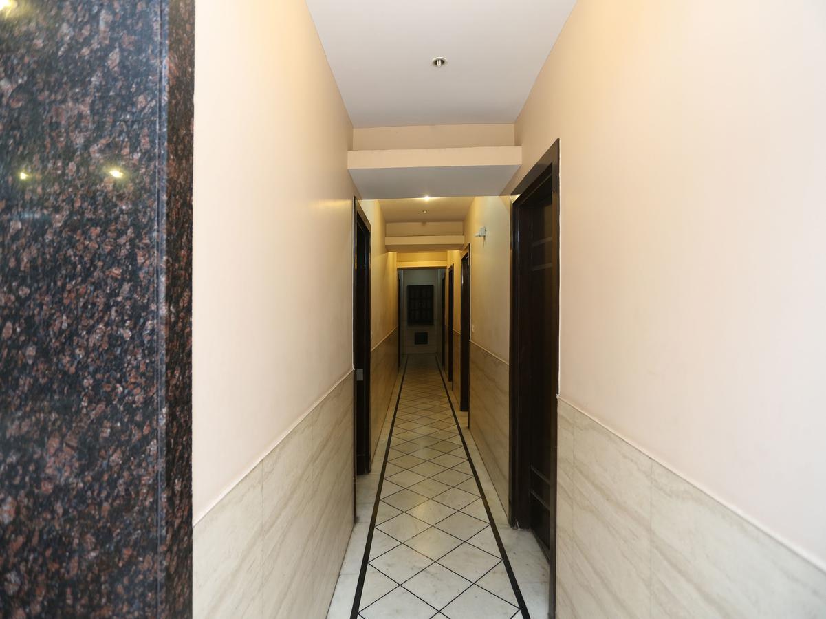 Oyo 13541 Otani Hotel Делі Екстер'єр фото